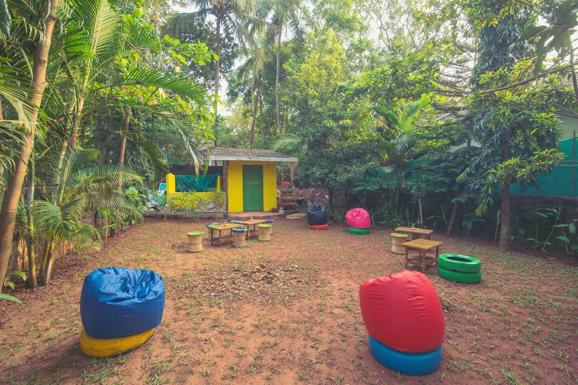 Anjuna By Roadhouse Hostels Goa Екстер'єр фото