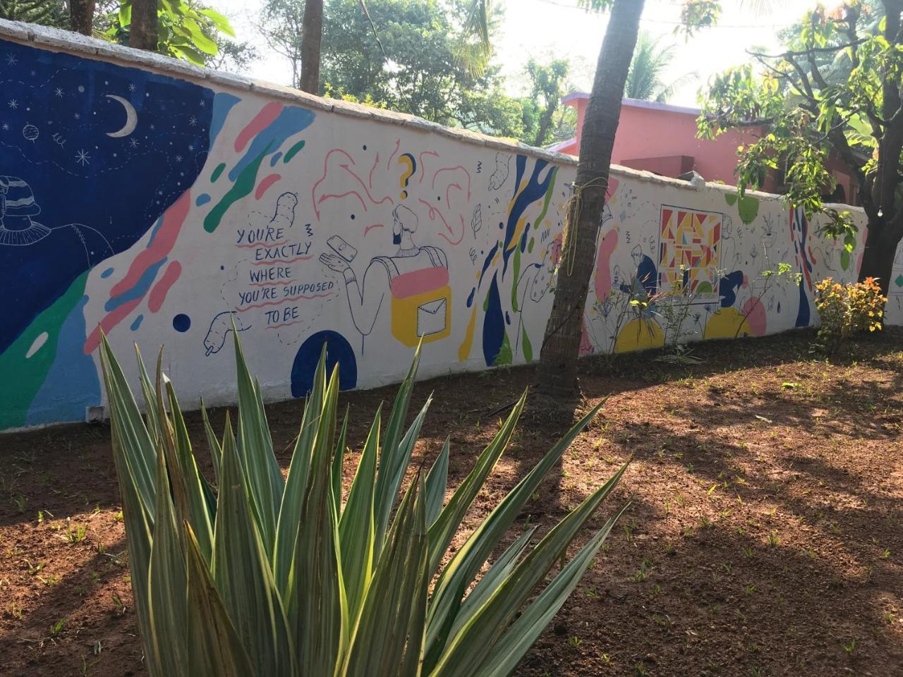 Anjuna By Roadhouse Hostels Goa Екстер'єр фото