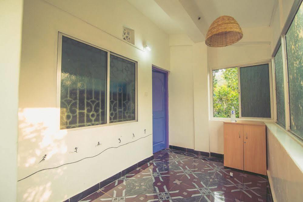 Anjuna By Roadhouse Hostels Goa Екстер'єр фото